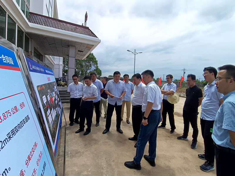 省铁投公司副总经理、芜铜公路公司、皖江公司董事长刘允超一行到铜商高速项目调研指导工作1