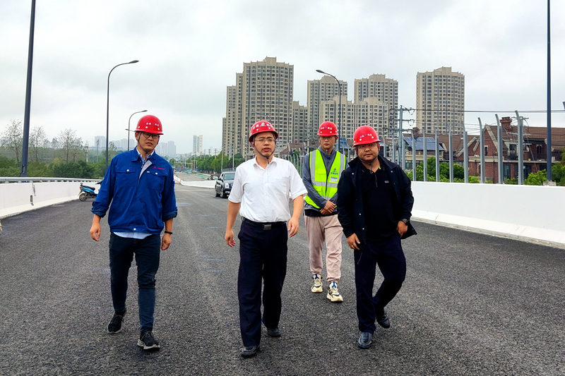 公司党委书记、董事长钱申春调研西二环项目建设推进工作2